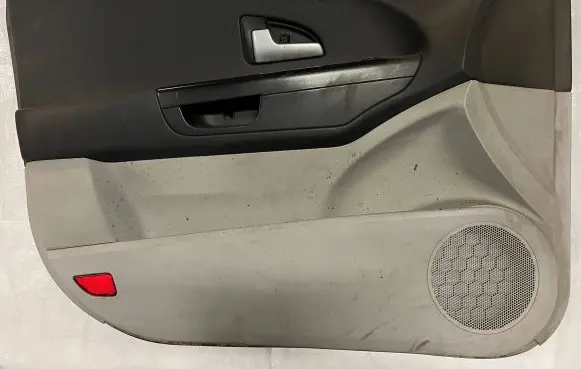 KIA Ceed Front door card panel trim 823101H000 1298955