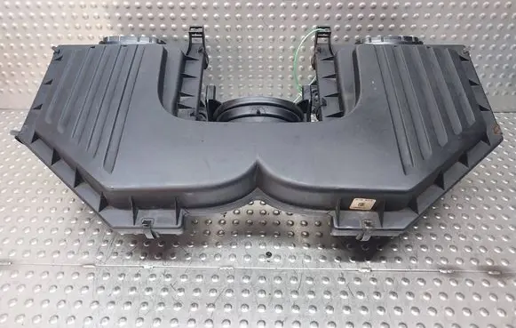 BMW X5 E70 Air filter box S26380657 7548896