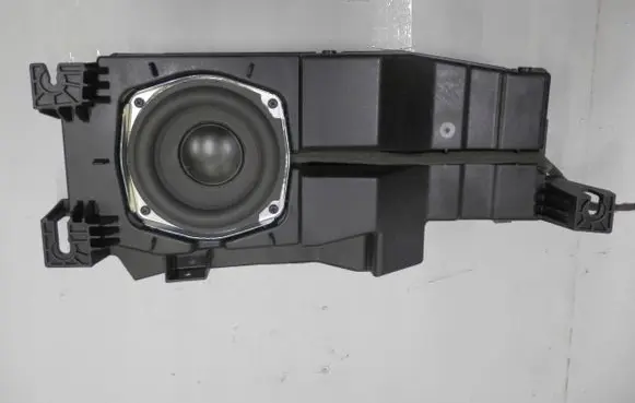 Cadillac Escalade Subwoofer speaker 15902129BOSE