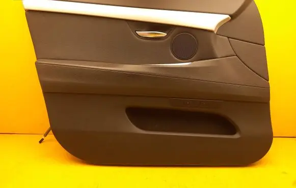 BMW 5 GT F07 Front door card panel trim 8778076