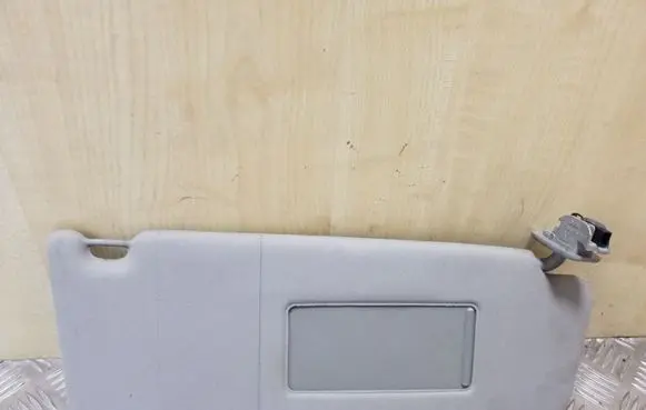 Audi A6 S6 C5 4B Sun visor 4B0857552