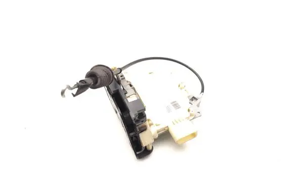Volkswagen Tiguan Front door lock 3C2837016A