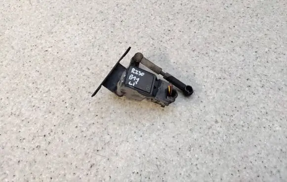Mercedes-Benz SL R230 Headlight/headlamp level sensor A0025428818