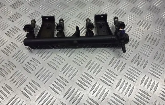 Citroen C4 I Fuel main line pipe 0280158057