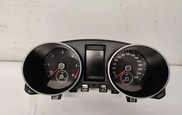 Speedometer (instrument cluster)
