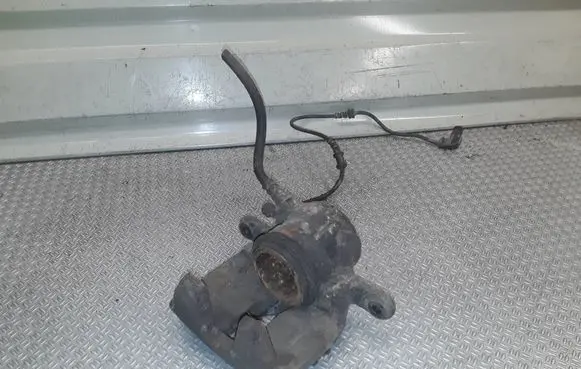 Mercedes-Benz B W245 Front brake caliper 