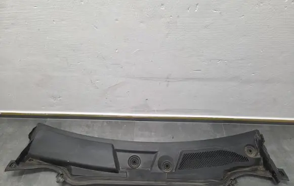 Mercedes-Benz CLA C117 X117 W117 Wiper trim A1768300013 BBP189901