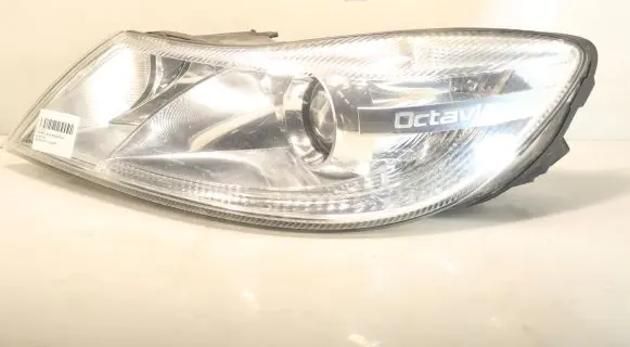 Skoda Octavia Mk2 (1Z) Headlight/headlamp 1EL247052-01