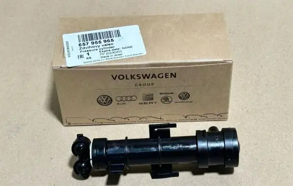 Skoda Kamiq Headlight washer spray nozzle 657955965 14513