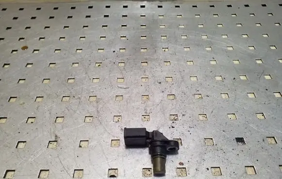 Audi A6 Allroad C6 Camshaft position sensor 06E905163