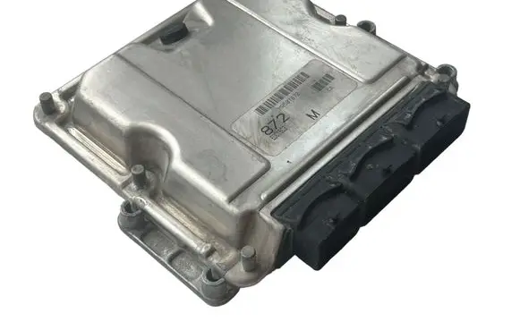 Mitsubishi Space Star Engine control unit/module 0281010438 8200058052 28SA0207