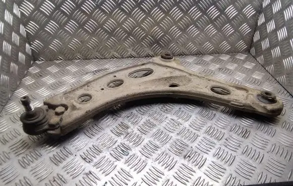 Renault Trafic II (X83) Front lower control arm/wishbone 8200395007 93853464