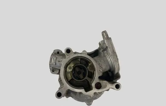 Audi A5 Sportback 8TA Vacuum pump 06J145100C