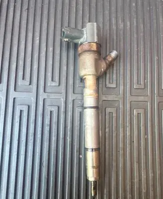 KIA Ceed Fuel injector 0445110256