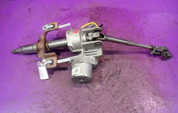 Opel Corsa D Power steering pump 26117867