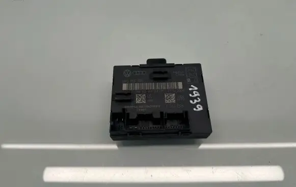 Audi A4 S4 B8 8K Door control unit/module 8K0959795