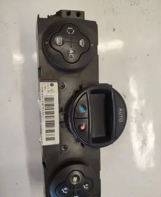 Renault Megane I Climate control unit 0309882