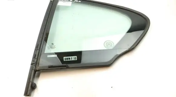 BMW 5 F10 F11 Rear vent window glass 7311245