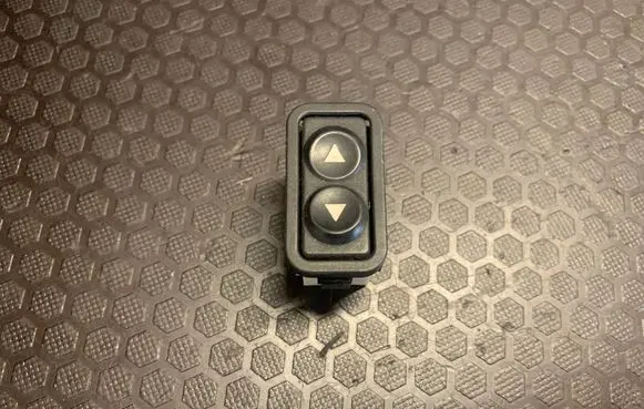 Fiat Coupe Electric window control switch 61311387916