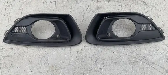 Opel Astra J Front bumper lower grill 13264573 13264572