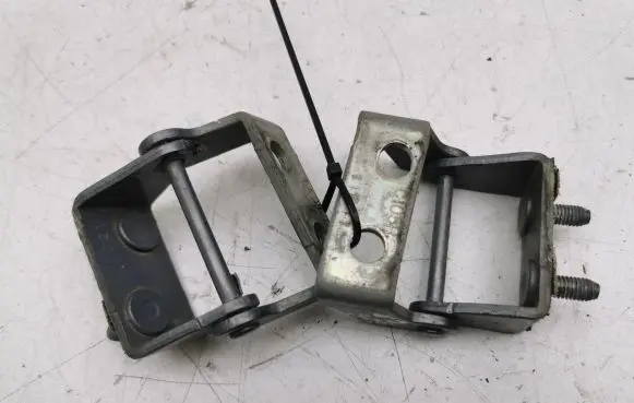 Opel Antara Loading door hinge set C105R 1K11