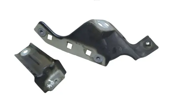 Fender mounting bracket