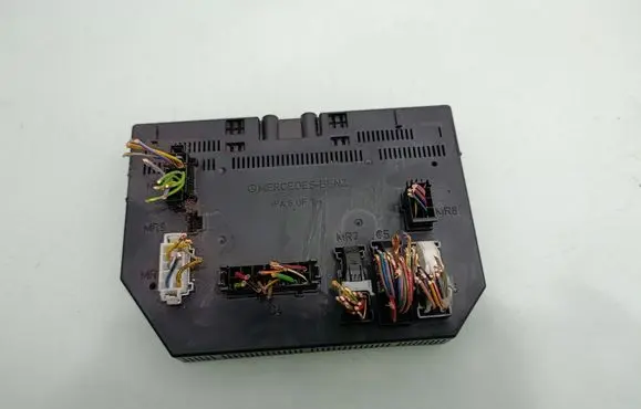 Mercedes-Benz S W221 SAM control unit A2215458345