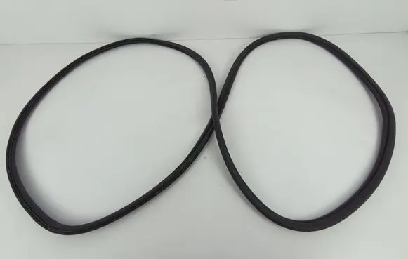 BMW X3 E83 Trunk rubber seal (body) 3400383