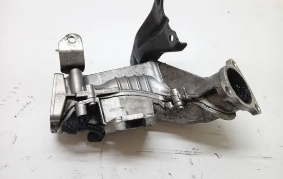 Opel Zafira B Intake manifold 8973858235