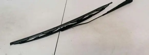 Citroen Berlingo Front wiper blade arm 9621014780