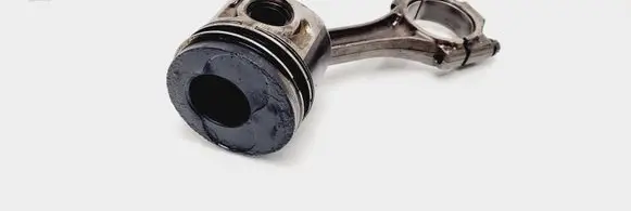 Ford Galaxy Piston with connecting rod
