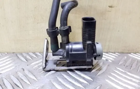 Audi A6 S6 C6 4F Vacuum valve 1K0906283A