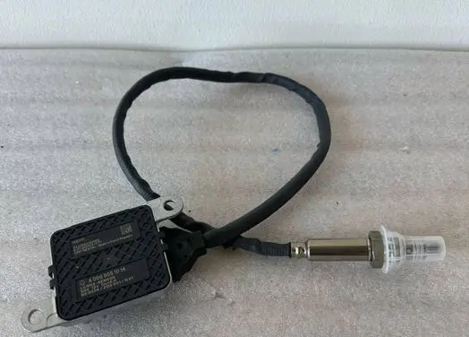 Mercedes-Benz A W176 Lambda probe sensor A0009051014
