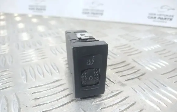 Volkswagen PASSAT B5.5 Seat heating switch 3B0963564C