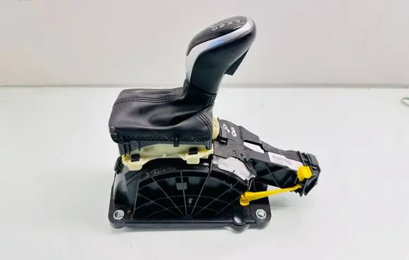 Volvo V60 Gear shifter/selector 31367921