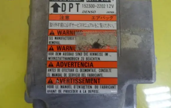 Suzuki Baleno EG Airbag control unit/module 3891064G11