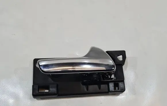 Jeep Grand Cherokee Rear door interior handle