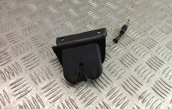 Audi A6 S6 C5 4B Tailgate/trunk/boot lock/catch/latch 4B5827505B