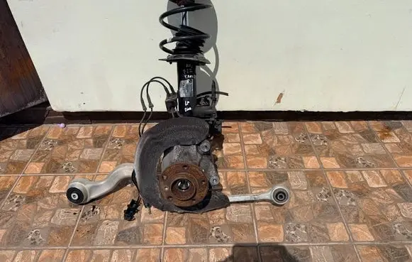 BMW 4 F32 F33 Front wheel hub spindle knuckle 6859003 6864759