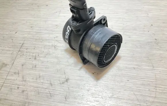 Volkswagen Golf V Mass air flow meter 0281002461 074906461B
