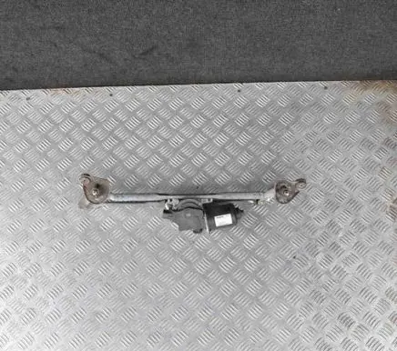 Toyota Avensis T250 Front wiper linkage and motor