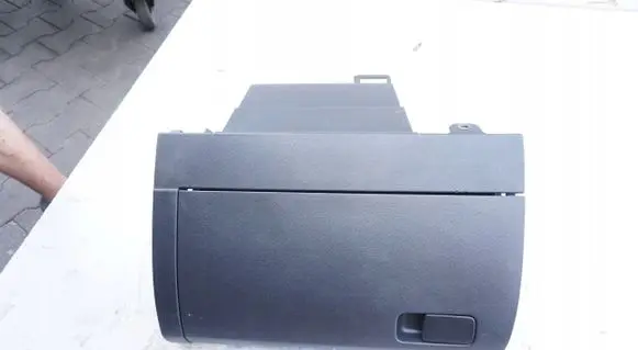 Volkswagen Polo V 6R Glove box SKO62793