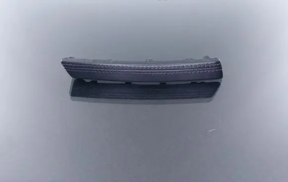 Volkswagen Touareg I Front door handle cover 7L6867371