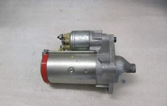 Volvo S40 Starter motor 30659478