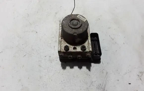 Volkswagen Caddy ABS Pump 2K0614117B