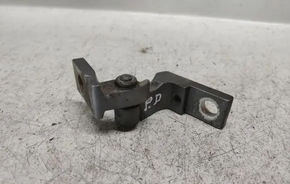 Audi A6 S6 C6 4F Front door upper hinge