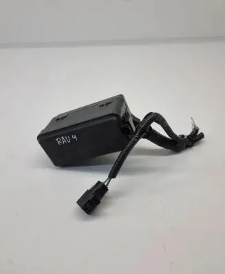 Toyota RAV 4 (XA50) Fuse box set 8266248280