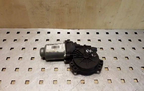 KIA Sportage Front door window regulator motor 402391B
