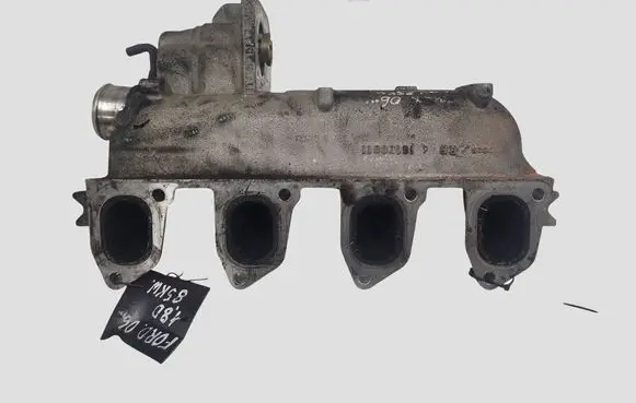 Ford Focus Intake manifold 4M5Q9424CC