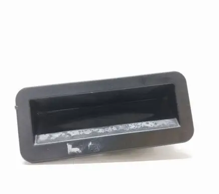 Tailgate opening switch